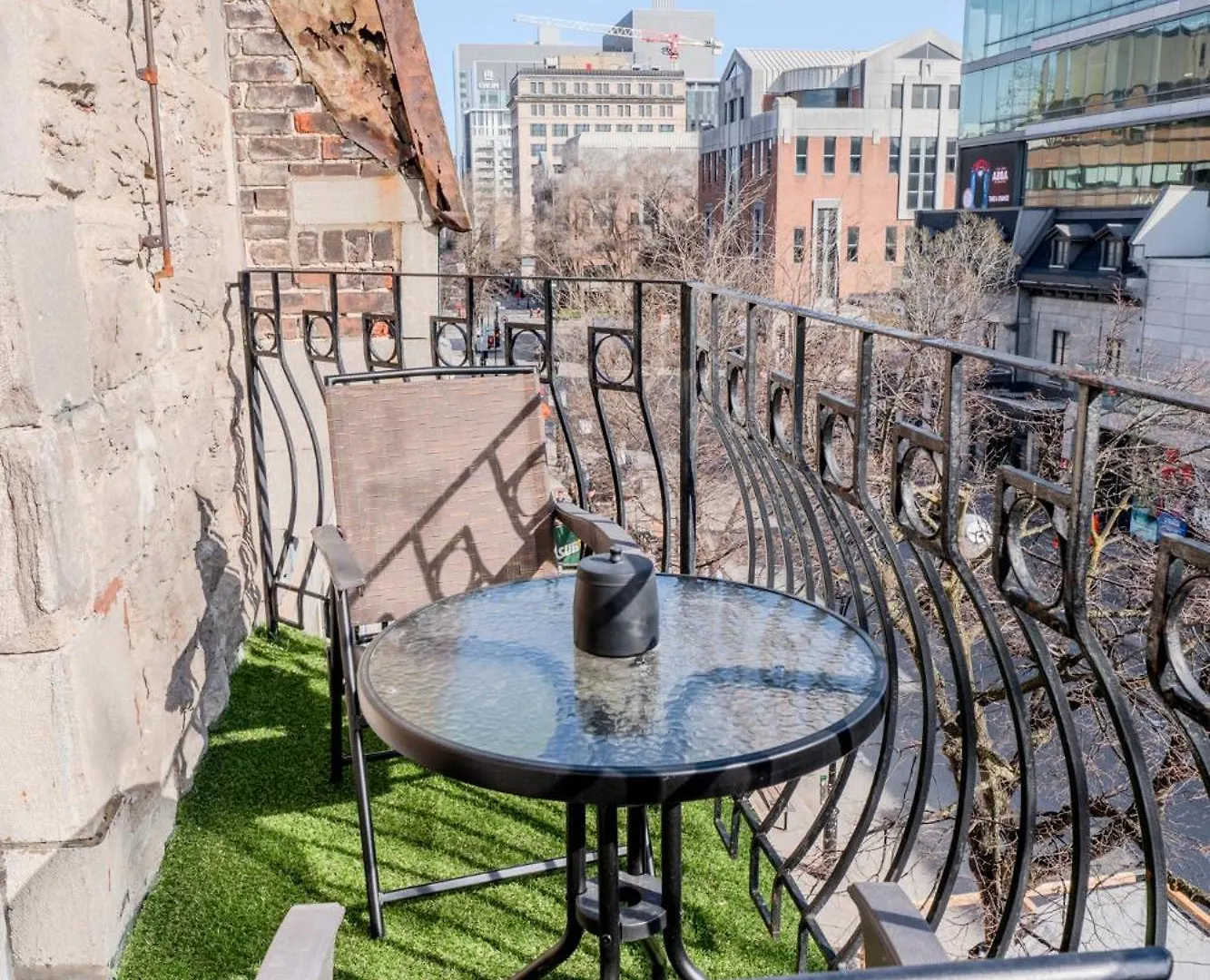 Self Check-In Boutique Hotel - Quartier Latin - Room 301 Montreal