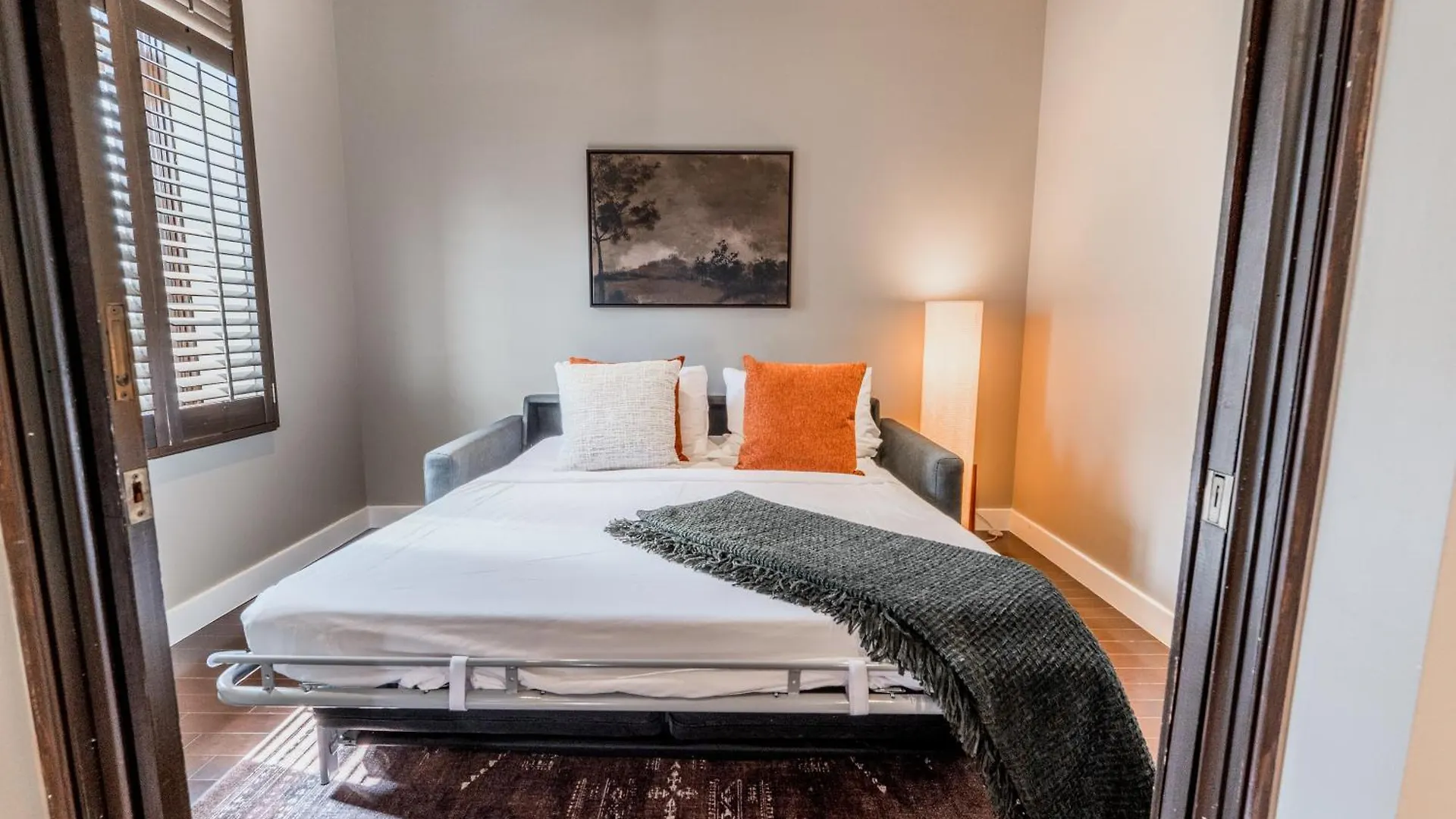Self Check-In Boutique Hotel - Quartier Latin - Room 301 Montreal Aparthotel
