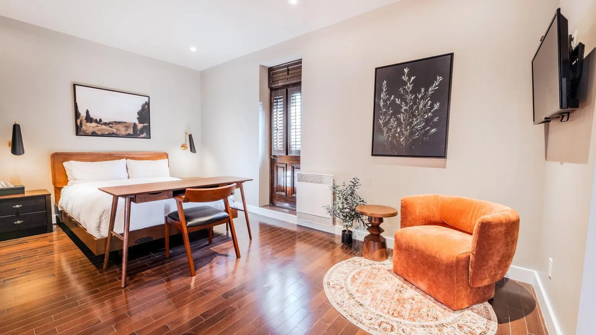 Self Check-In Boutique Hotel - Quartier Latin - Room 301 contacts