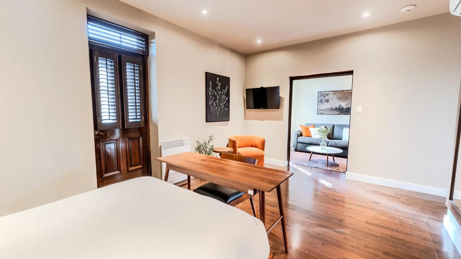 Self Check-In Boutique Hotel - Quartier Latin - Room 301 Montreal